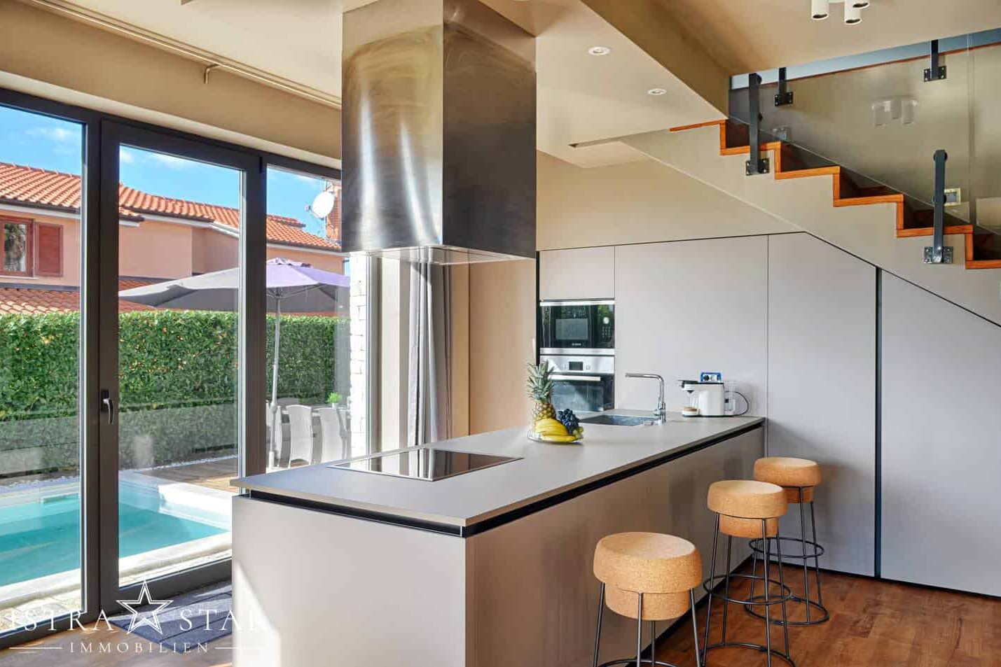 Haus Villa kaufen Porec Luxusvilla-Küche 1