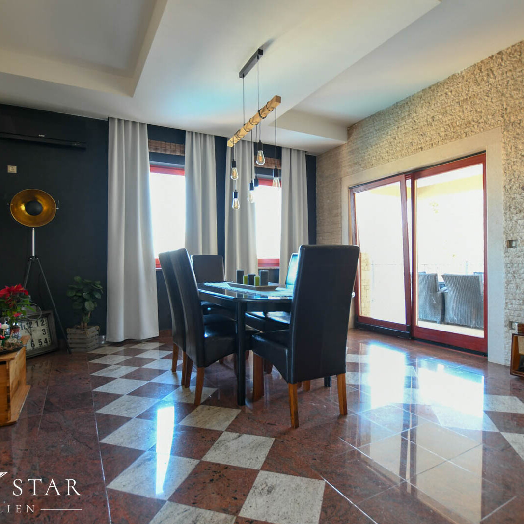 Haus freistehend mit Pool bei Porec kaufen-10