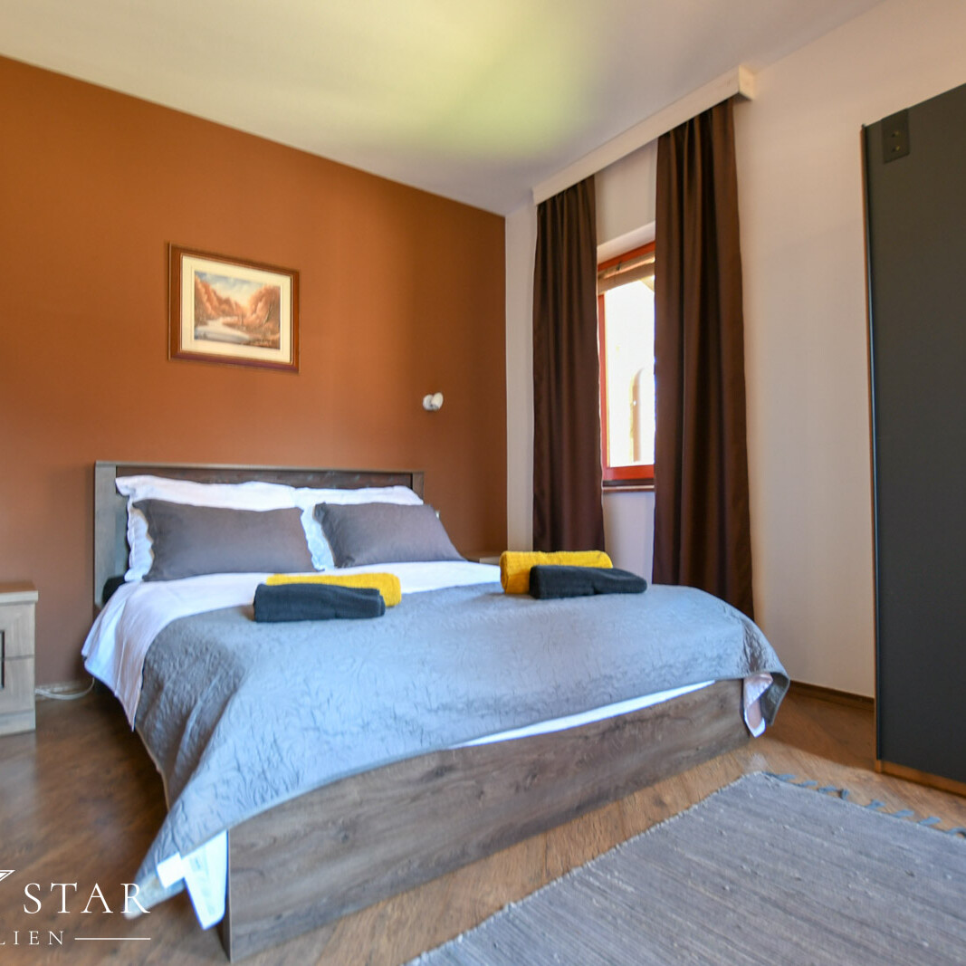 Haus freistehend mit Pool bei Porec kaufen-16