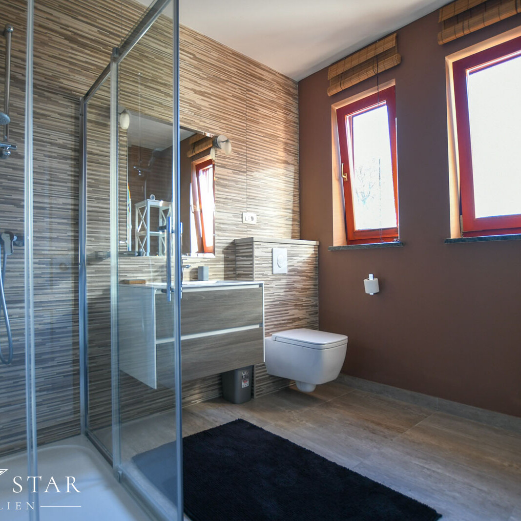 Haus freistehend mit Pool bei Porec kaufen-22