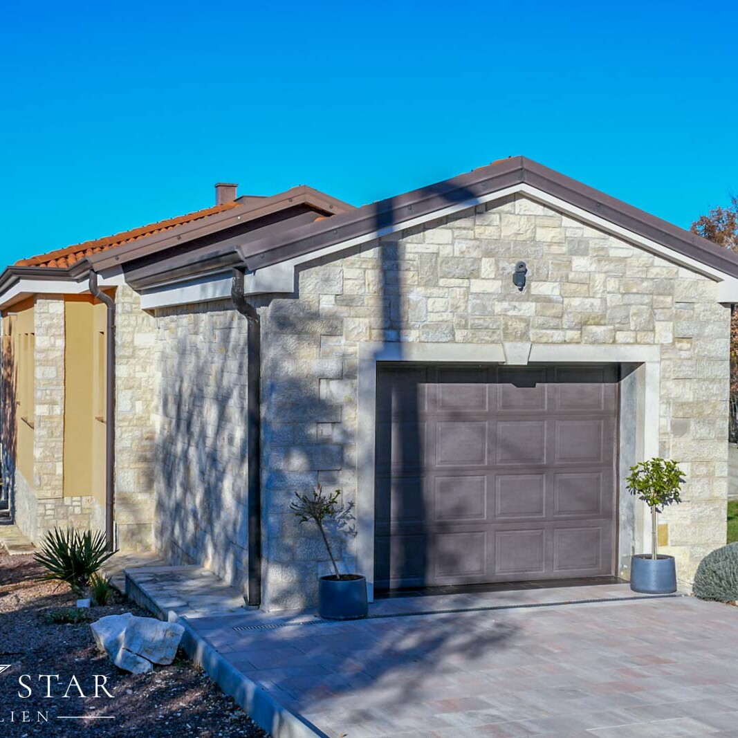 Haus freistehend mit Pool bei Porec kaufen-29