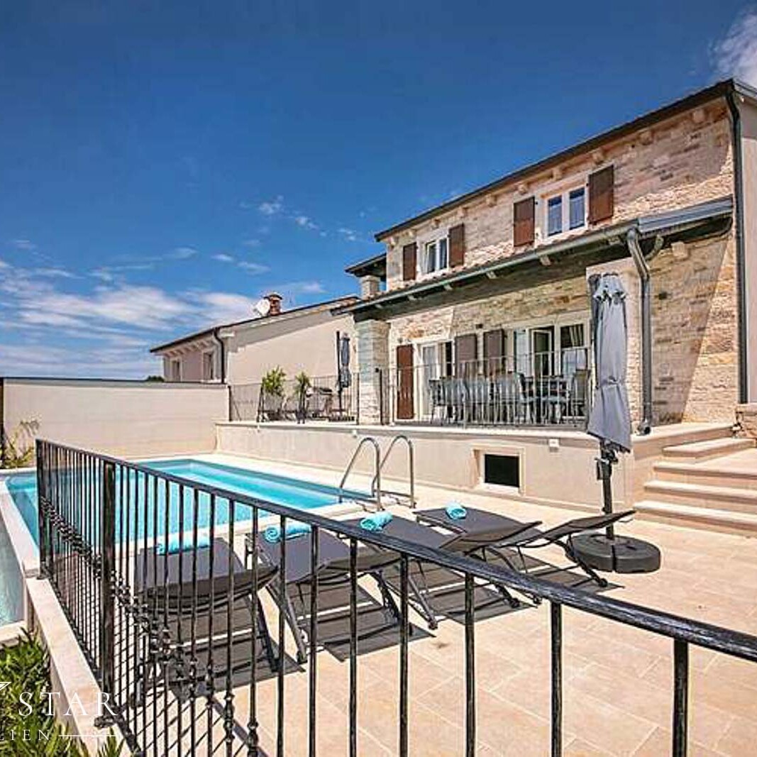 Haus mit Pool in Sveti Lovrec Istria-5