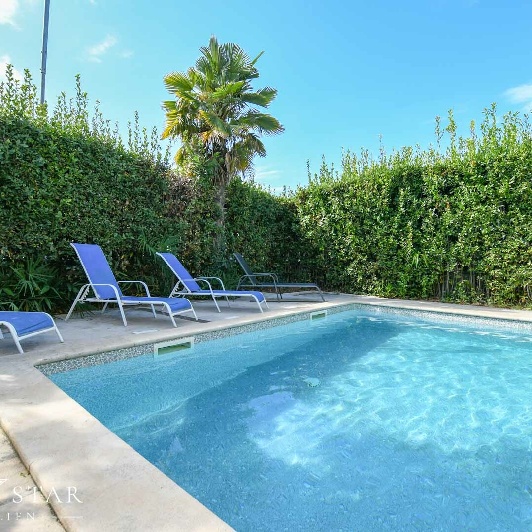 Haus mit Pool und Meerblick im Zentrum von Porec zu verkaufen-Poolseite 4