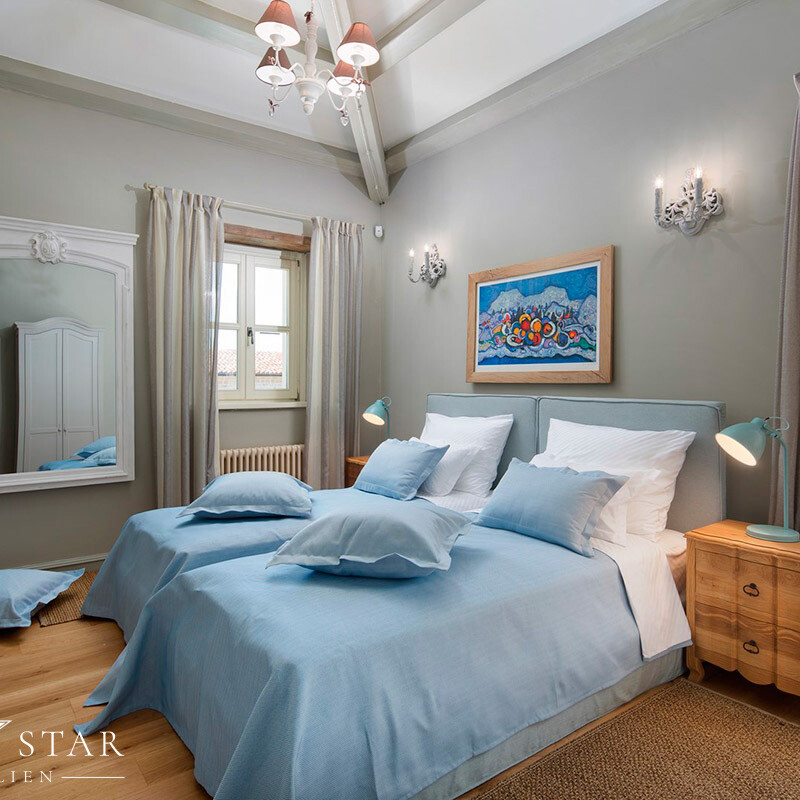 Luxusvilla mit Pool Istrien kaufen Schlafzimmer 1