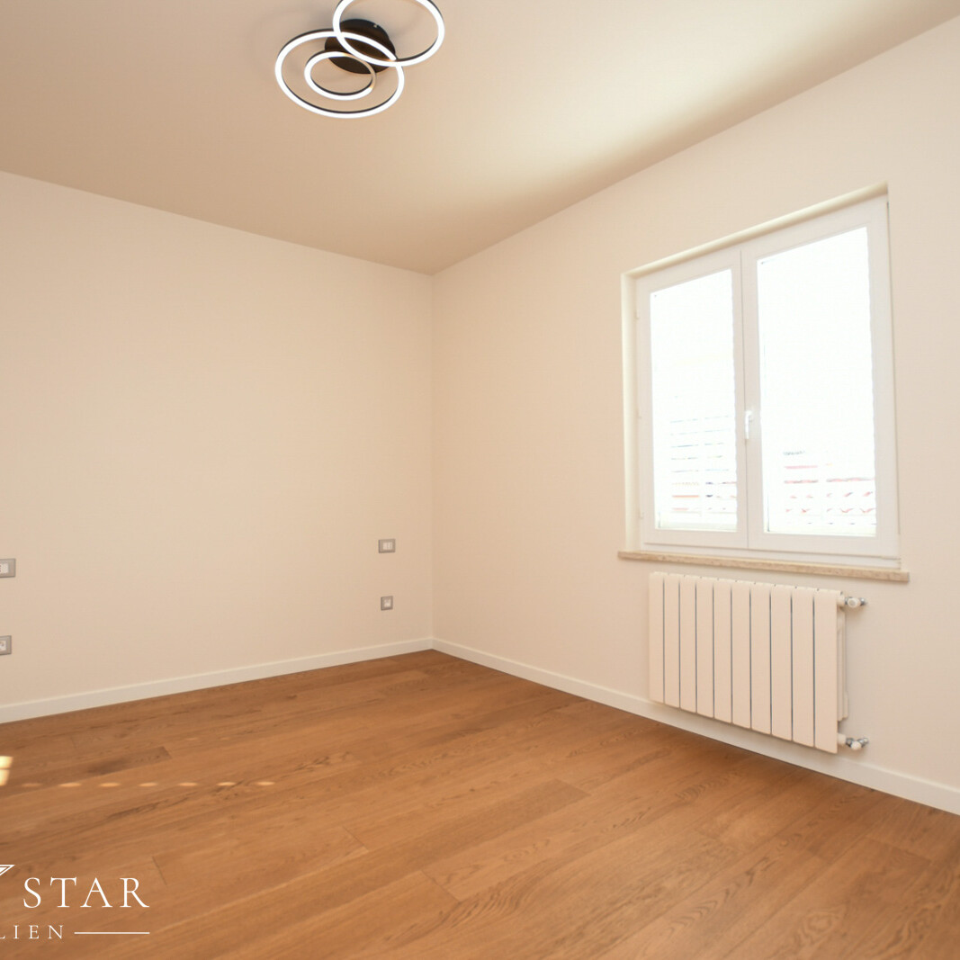 Schöne 4-Zi-Wohnung und Meerblick in Porec kaufen-4