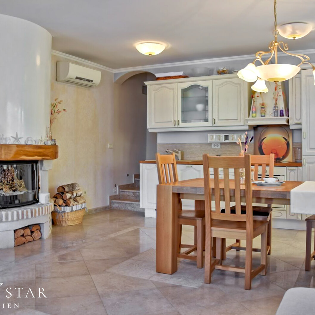 Stadthaus Vrsar Zentrum Istrien zu verkaufen-9