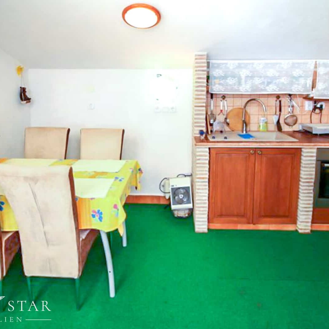 Steinhaus mit Garten und Meerblick kaufen in Porec-11