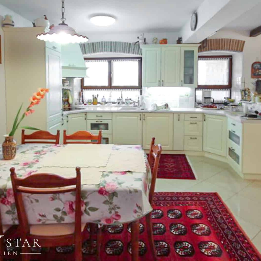 Steinhaus mit Garten und Meerblick kaufen in Porec-4