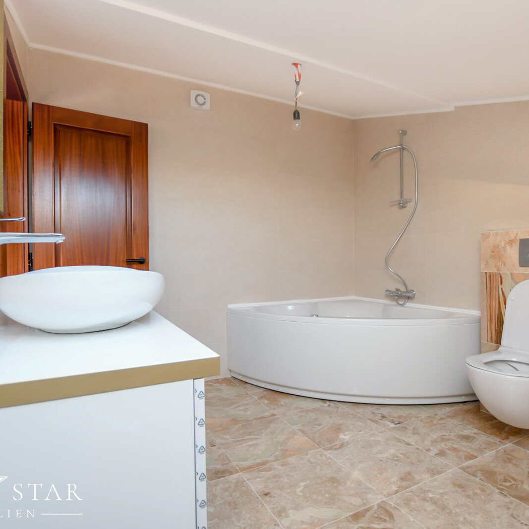 Umag Istrien Luxusimmobilie kaufen Haus am Meer-Zimmer OG 2mag Istrien Luxusimmobilie kaufen Haus am Meer - Bad 4