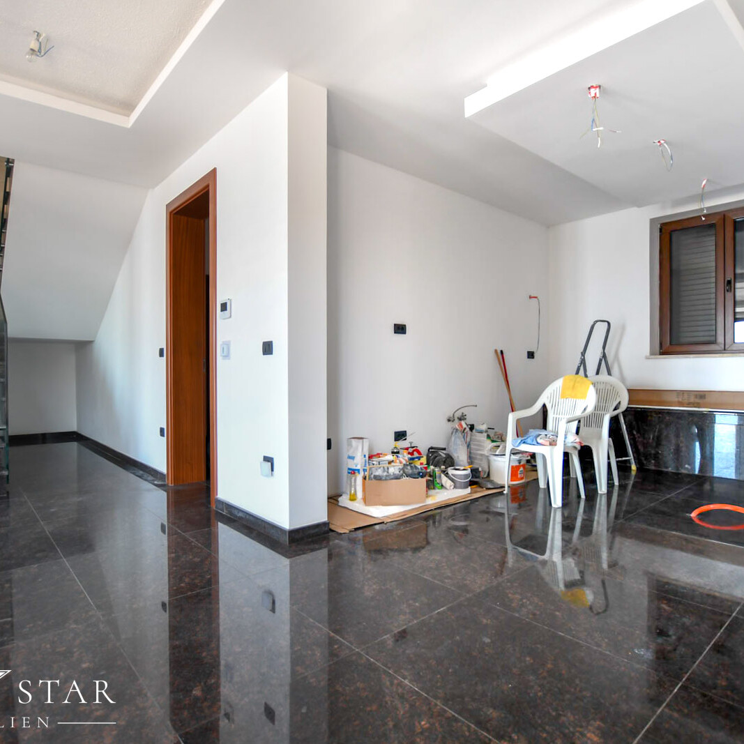 Umag Istrien Luxusimmobilie kaufen Haus am Meer-Zimmer OG 2mag Istrien Luxusimmobilie kaufen Haus am Meer - Küche 2