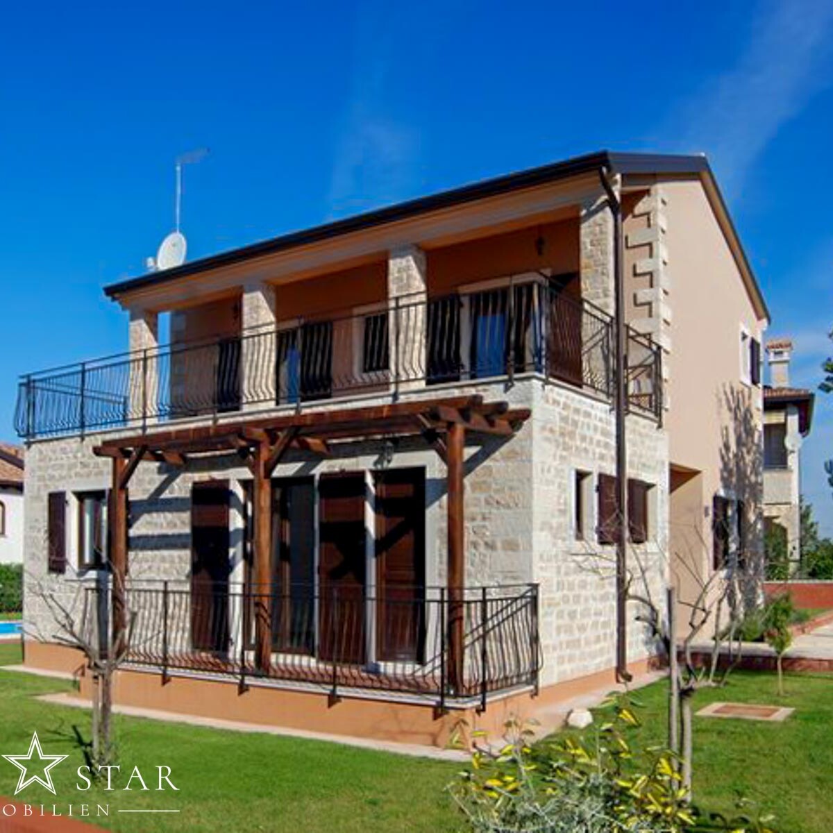 Villa mit Pool in Tar bei Porec Istrien kaufen-1