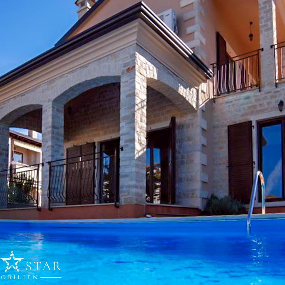 Villa mit Pool in Tar bei Porec Istrien kaufen-3