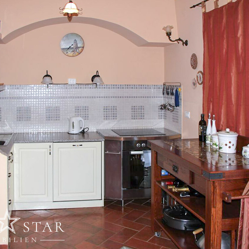 Gelegenheit! Haus zum Verkauf in der Nähe des Meeres und des Golfresorts Kempinski, Umag, Istrien-4