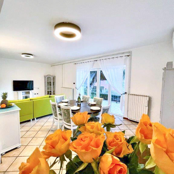 Zu verkaufen Haus mit 3 Wohnungen 250 m vom Meer entfernt, Umag-13