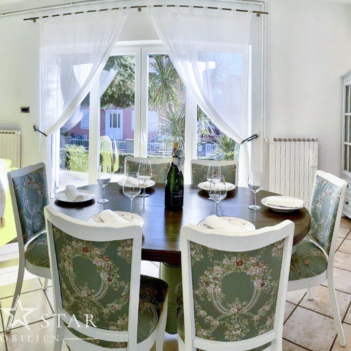 Zu verkaufen Haus mit 3 Wohnungen 250 m vom Meer entfernt, Umag-14