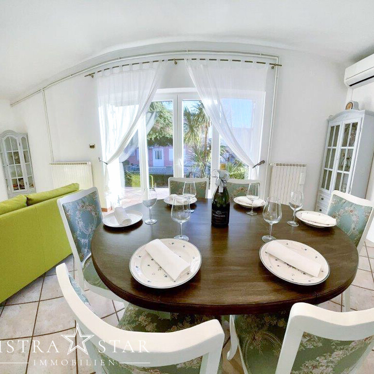 Zu verkaufen Haus mit 3 Wohnungen 250 m vom Meer entfernt, Umag-16