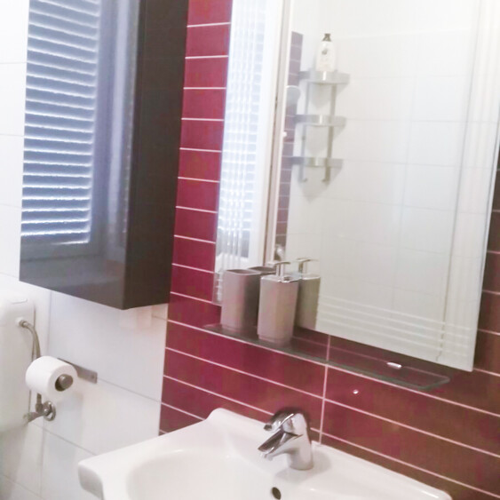 Zu verkaufen Haus mit 3 Wohnungen 250 m vom Meer entfernt, Umag-19