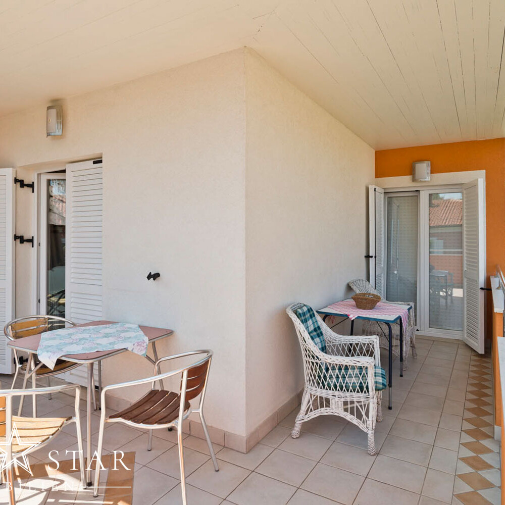 Zu verkaufen Haus mit 3 Wohnungen 250 m vom Meer entfernt, Umag-4