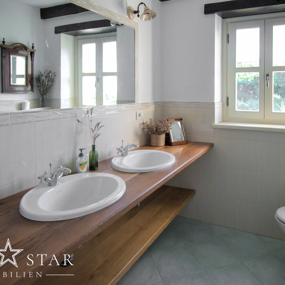 Einzigartige Steinvilla mit Pool zu verkaufen, Umgebung von Poreč-1