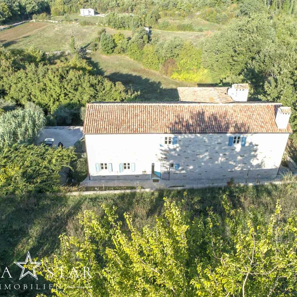 Einzigartige Steinvilla mit Pool zu verkaufen, Umgebung von Poreč-23