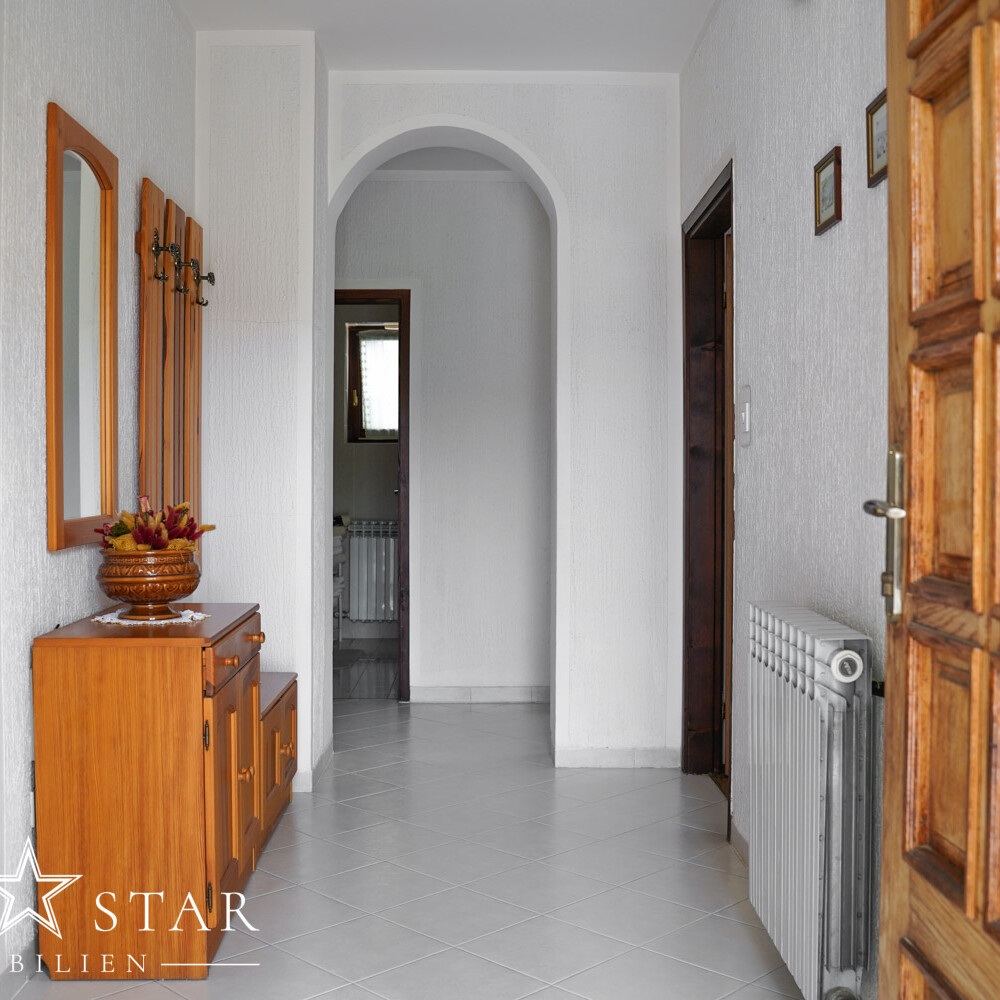 Großes Haus mit Garten in Porec kaufen