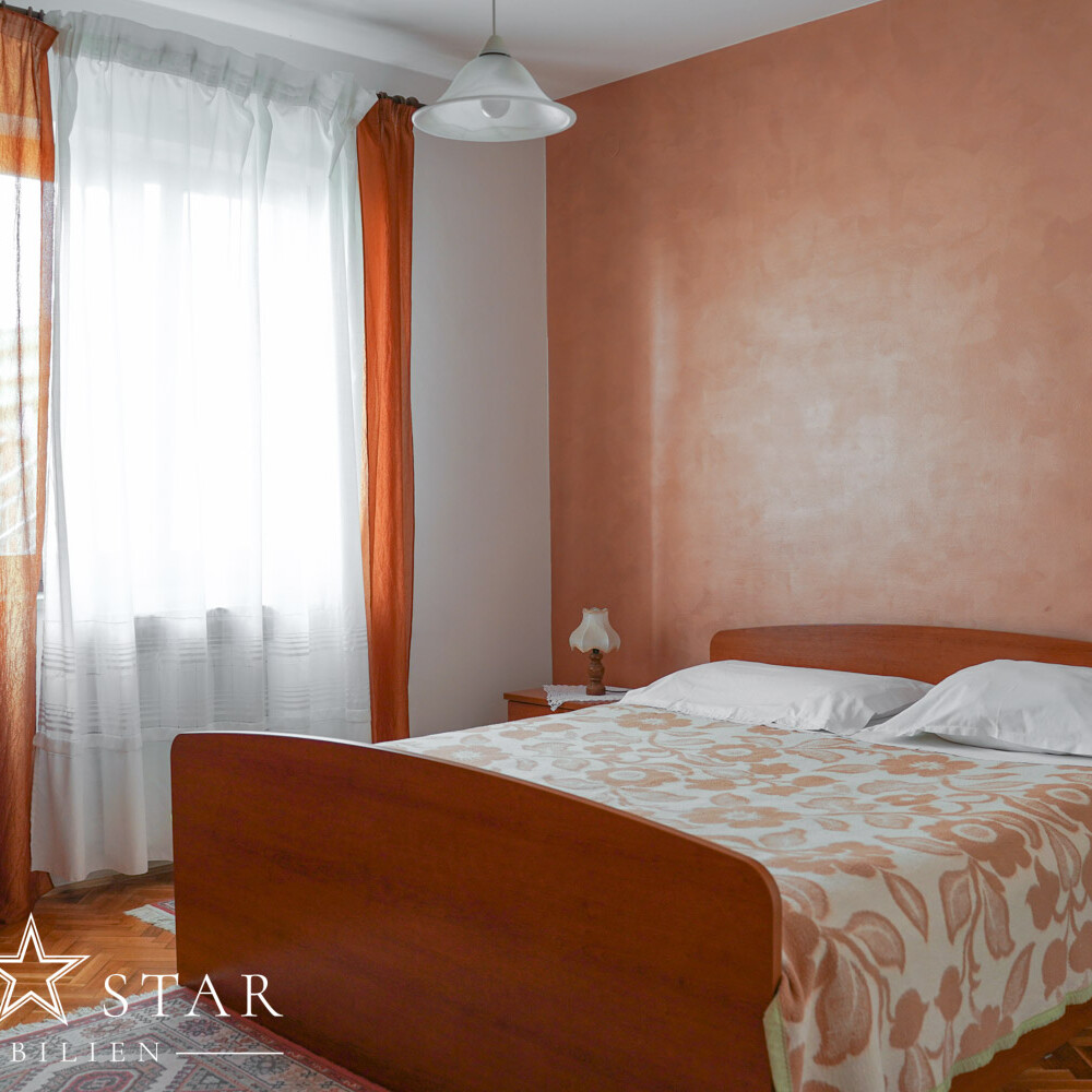 Großes Haus mit Garten in Porec kaufen