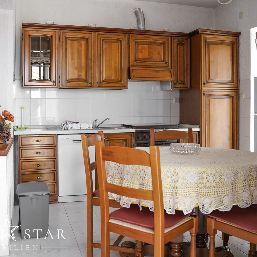 Großes Haus mit Garten in Porec kaufen