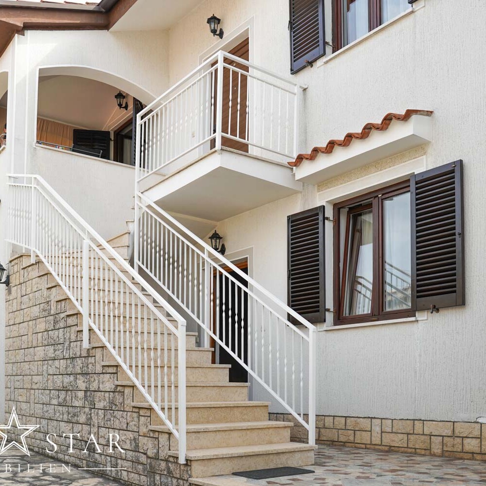 Großes Haus mit Garten in Porec kaufen