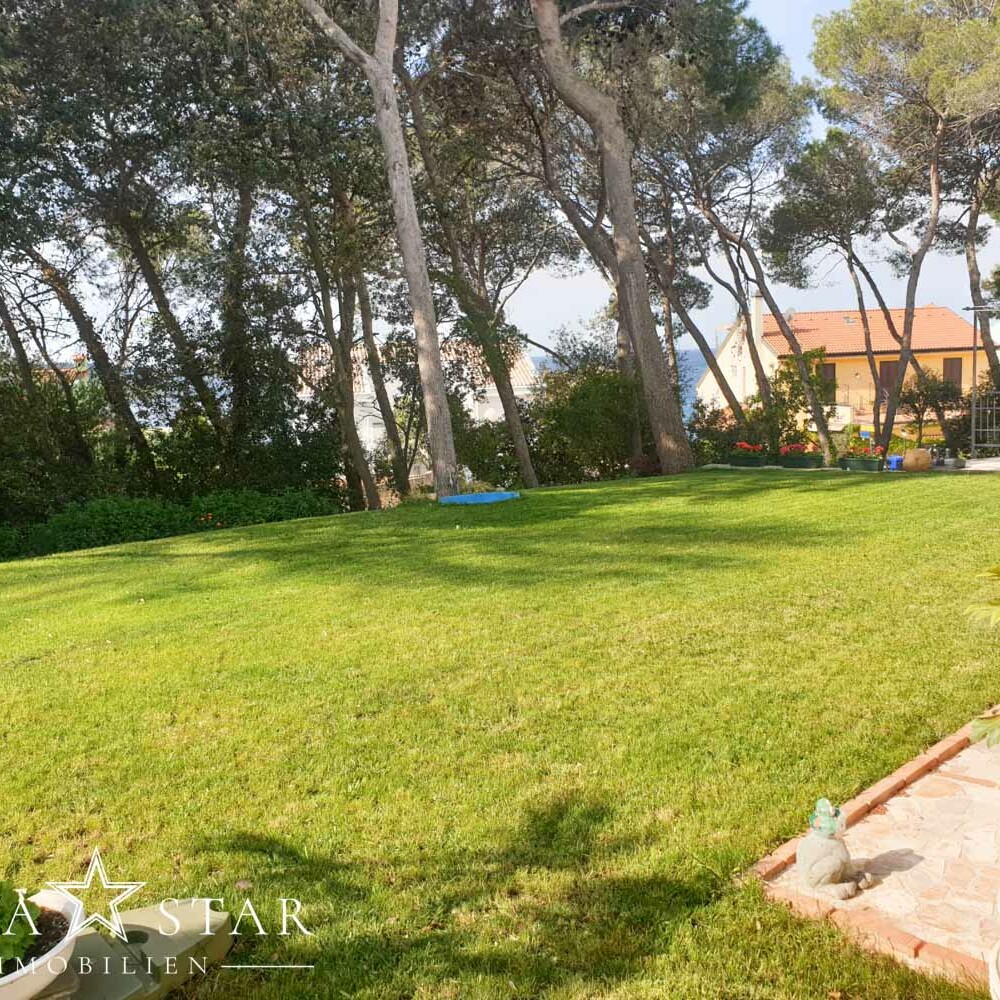Apartmenthaus 2. Reihe zum Strand zu verkaufen, Rovinj