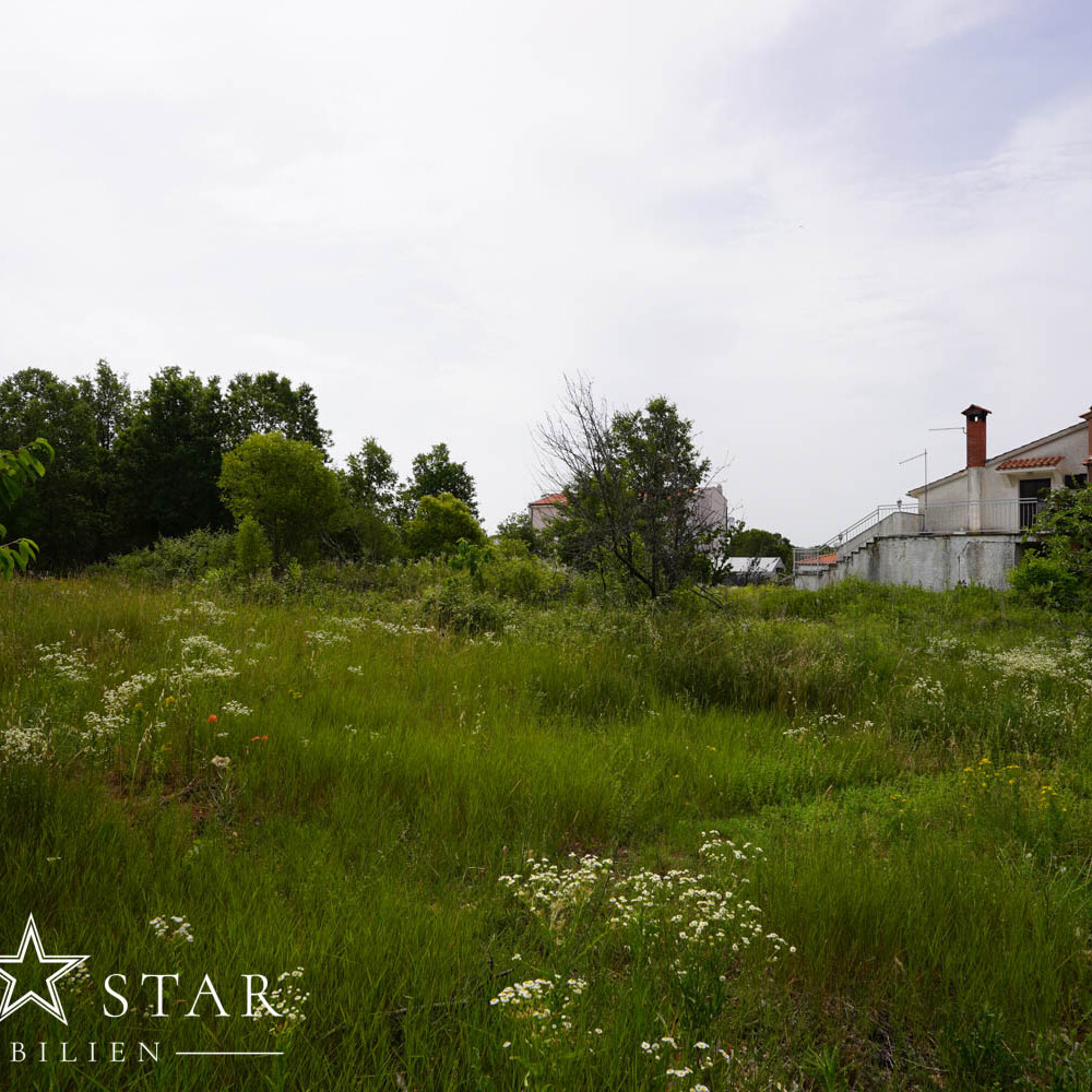 Bauland Baugrundstück in Porec Istrien kaufen
