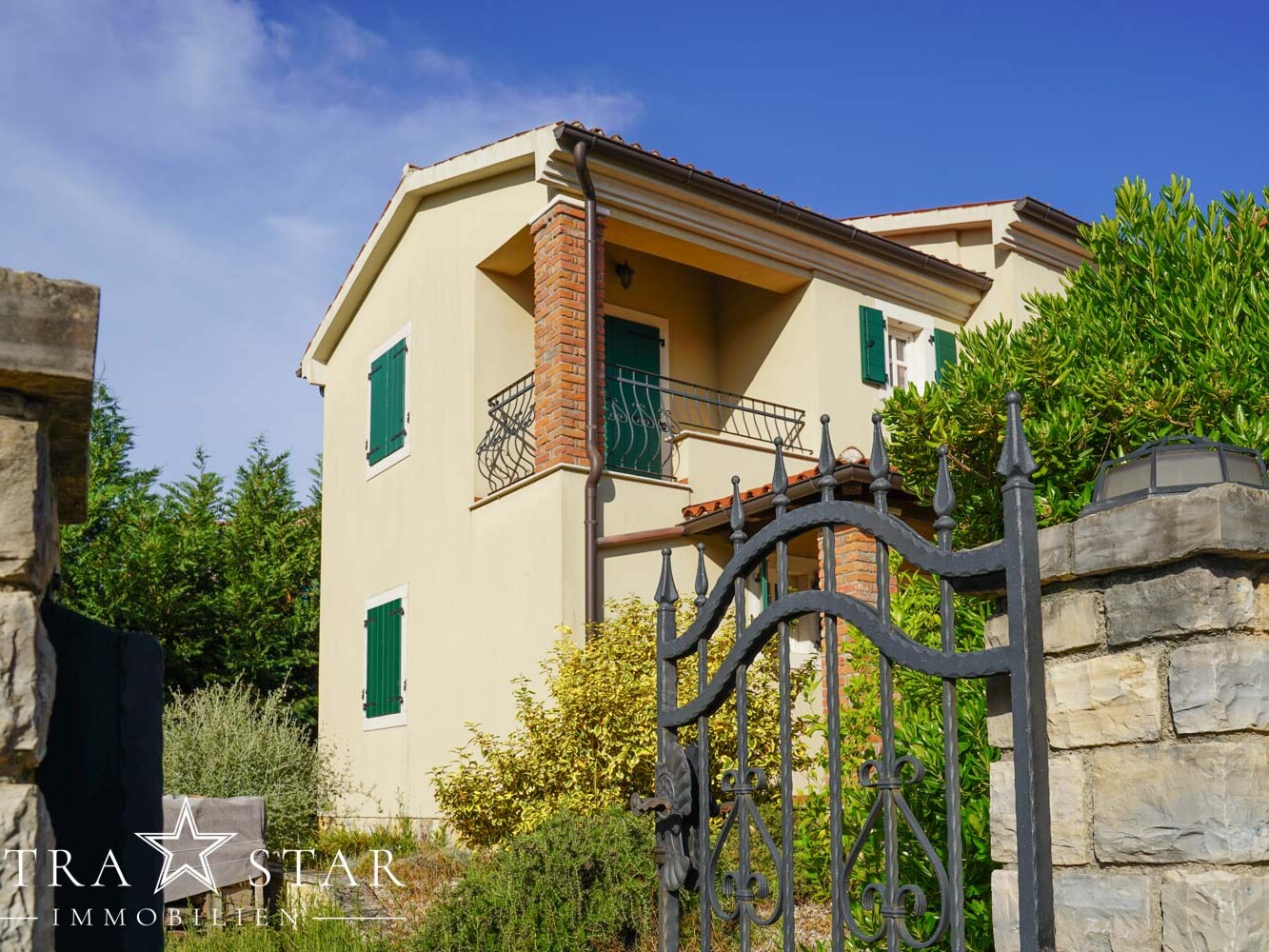 Villa mit Pool in Porec kaufen