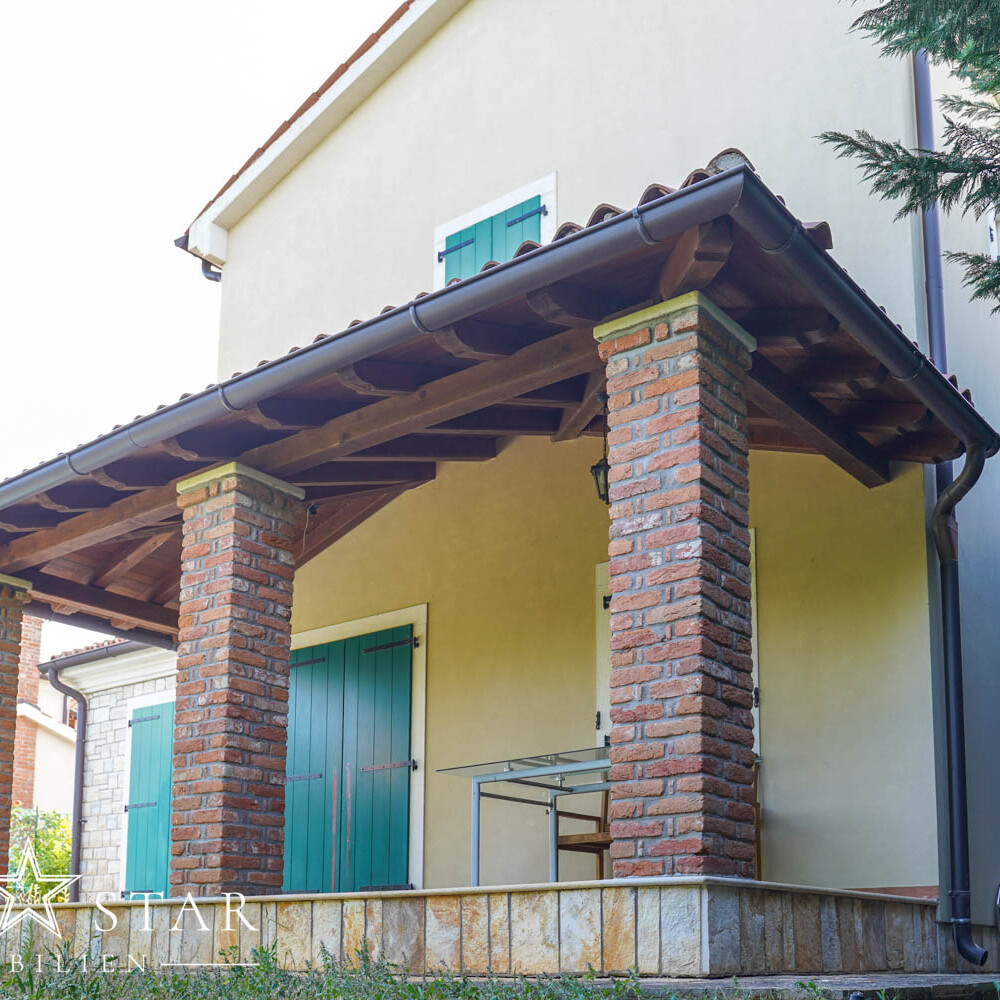 Villa mit Pool in Porec kaufen