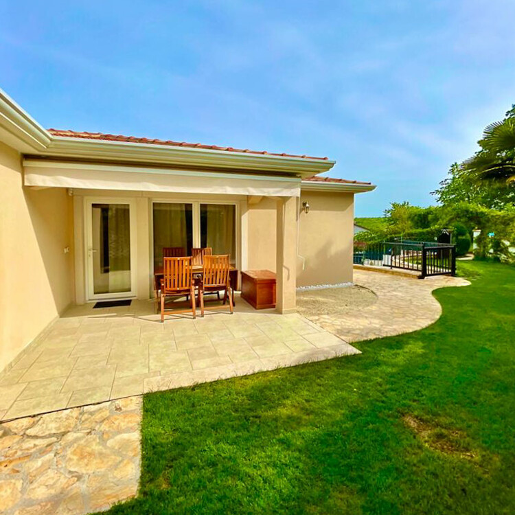 Villa mit Pool in Porec kaufen