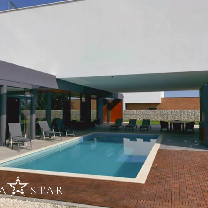 Moderne Luxusvilla in Liznjan Kroatien Istrien kaufen