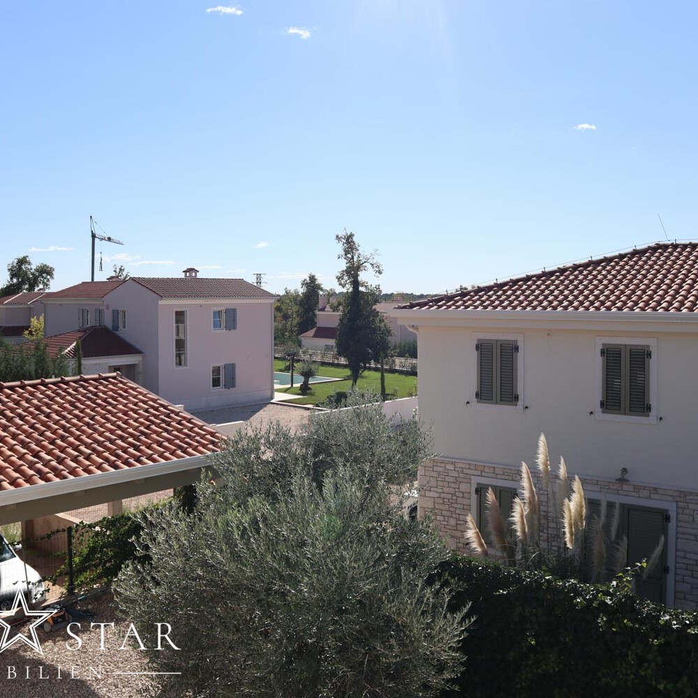 Neubau Villa mit Pool in Kroatien Istrien kaufen