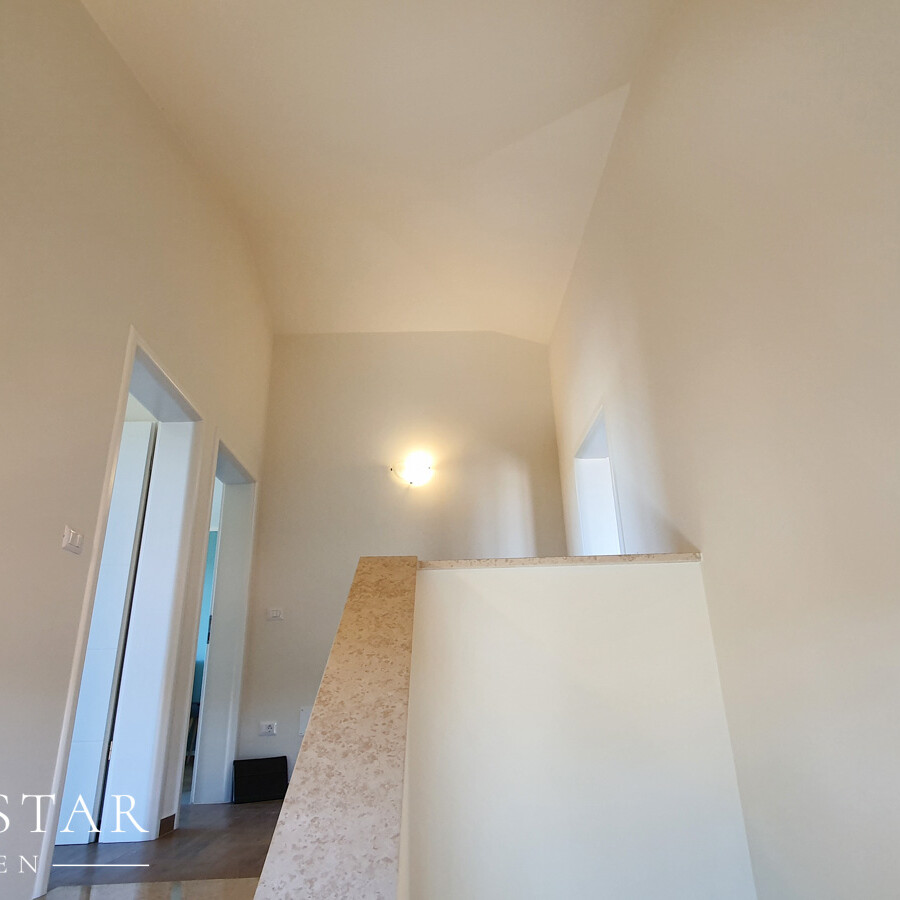 Neubau Villa mit Pool in Kroatien Istrien kaufen