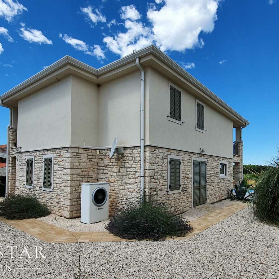 Neubau Villa mit Pool in Kroatien Istrien kaufen