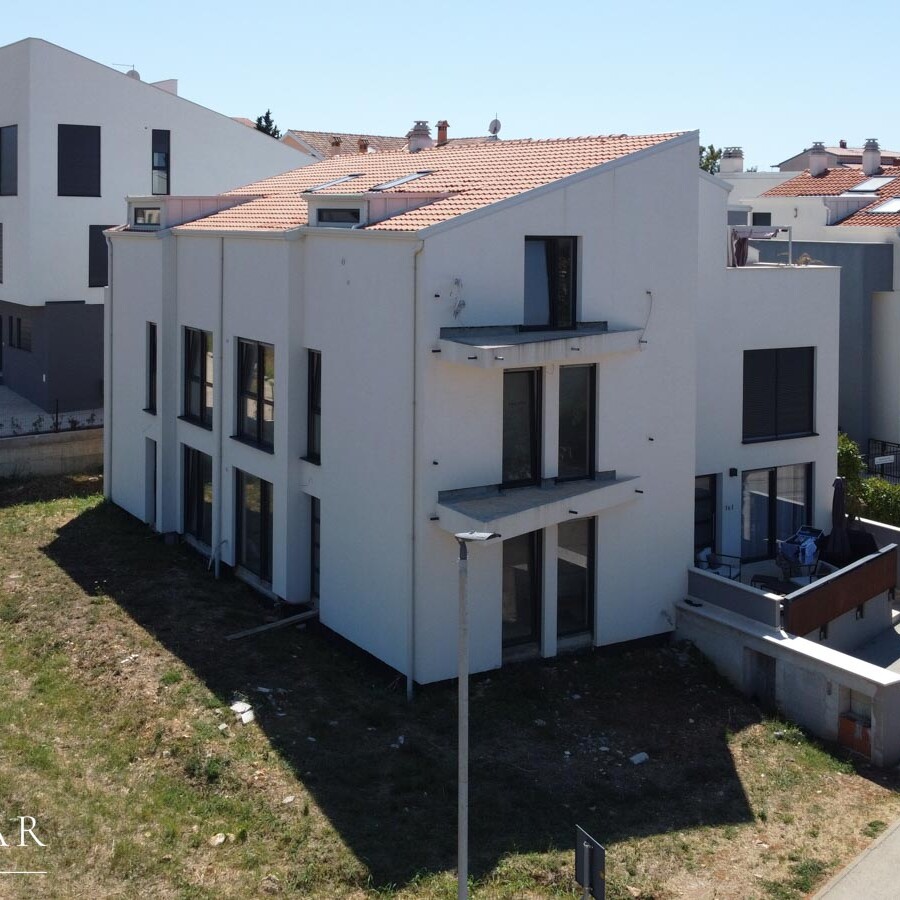 Doppelhaushälfte in Funtana zu verkaufen