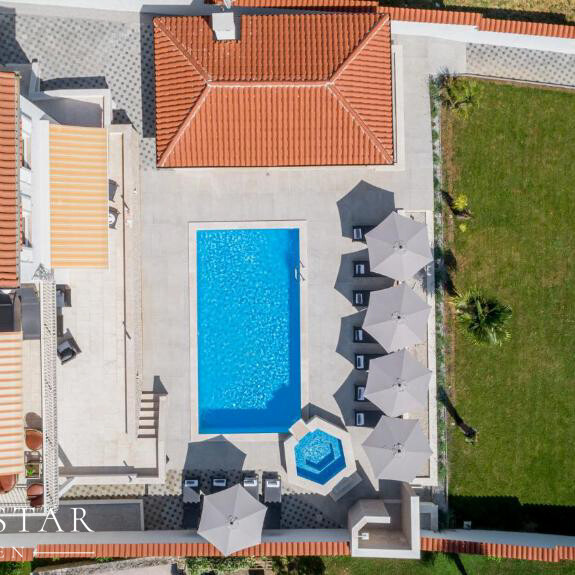 Villa mit Pool zu verkaufen in Porec